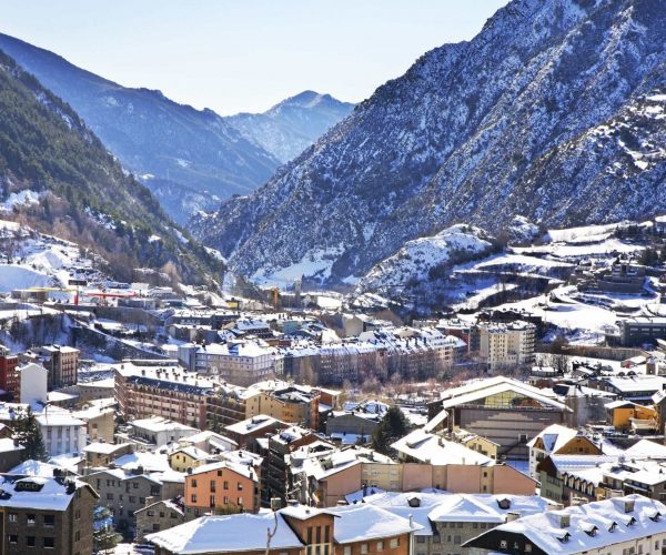 Pal Arinsal ski holiday in Andorra JWT Sports Travel tours