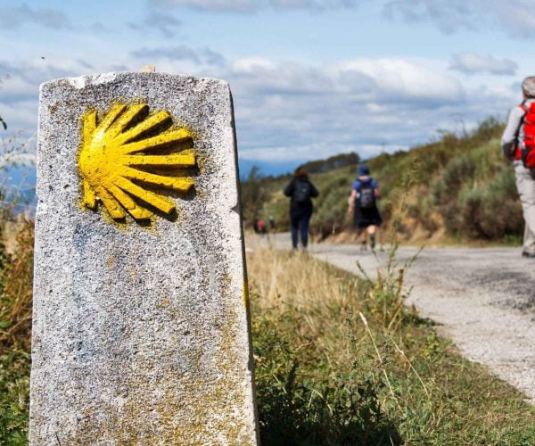 walk on the Camino de Santiago pilgrim Camino shell marker JWT Camino