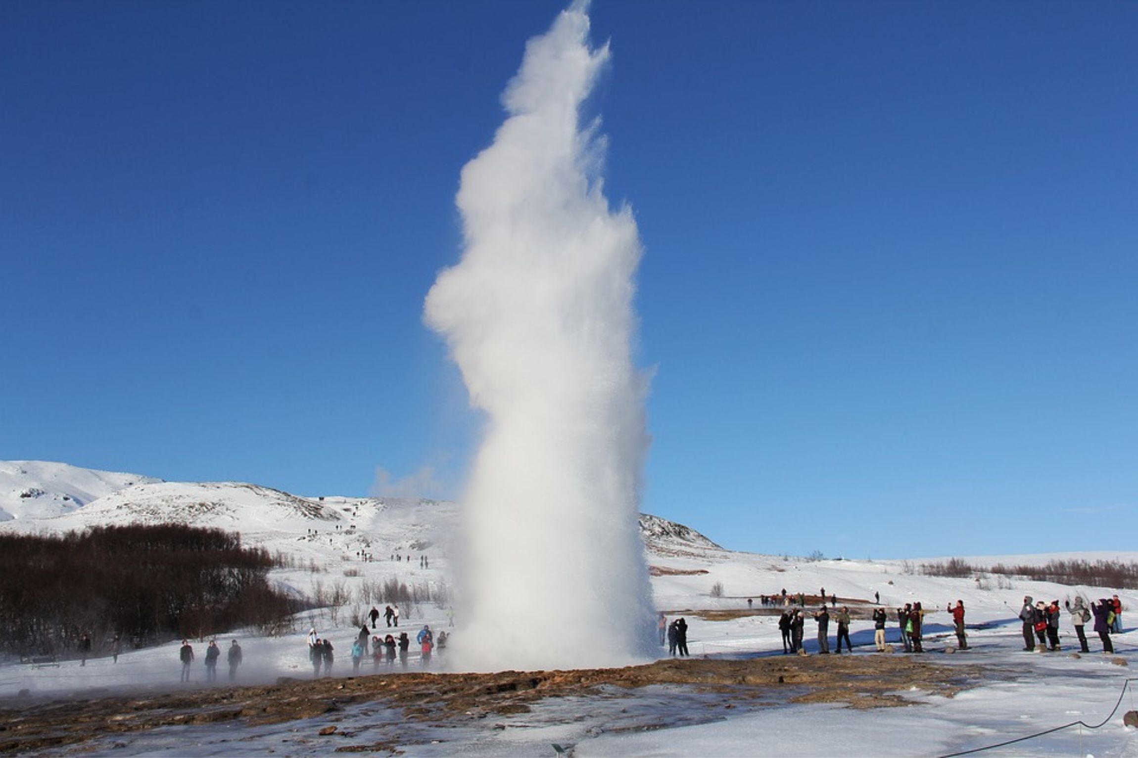 geyser things to do on a school trip to Iceland JWT Travel Schools trips abroad