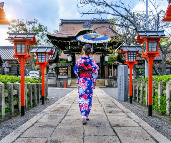 Best of Japan school trip geisha in Kyoto JWT Travel