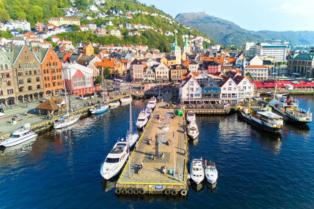Escorted Tour to Norway - Bergen - JWT Travel