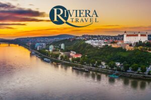 _RIVIERA TRAVEL The Danube’s Imperial Cities and Yuletide Markets River Cruise - Bratislava Castle JWT Cruises (1)