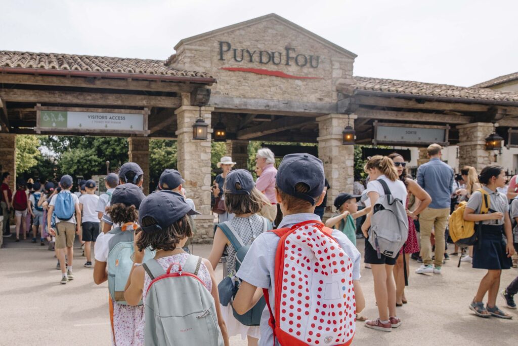 School Trip to Nantes and Puy du Fou - JWT TRAVEL