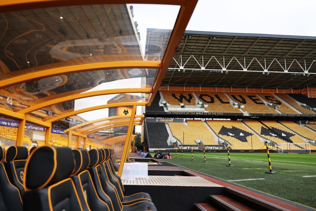 Wolverhampton Wanderers FC Tour Experience - Stadium Wolves - JWT SPORTS